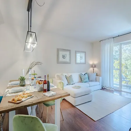 Seaside Apartment In The Heart Of Viareggio Viareggio