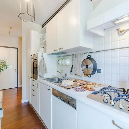 Apartment Seaside Apartment In The Heart Of Viareggio *
